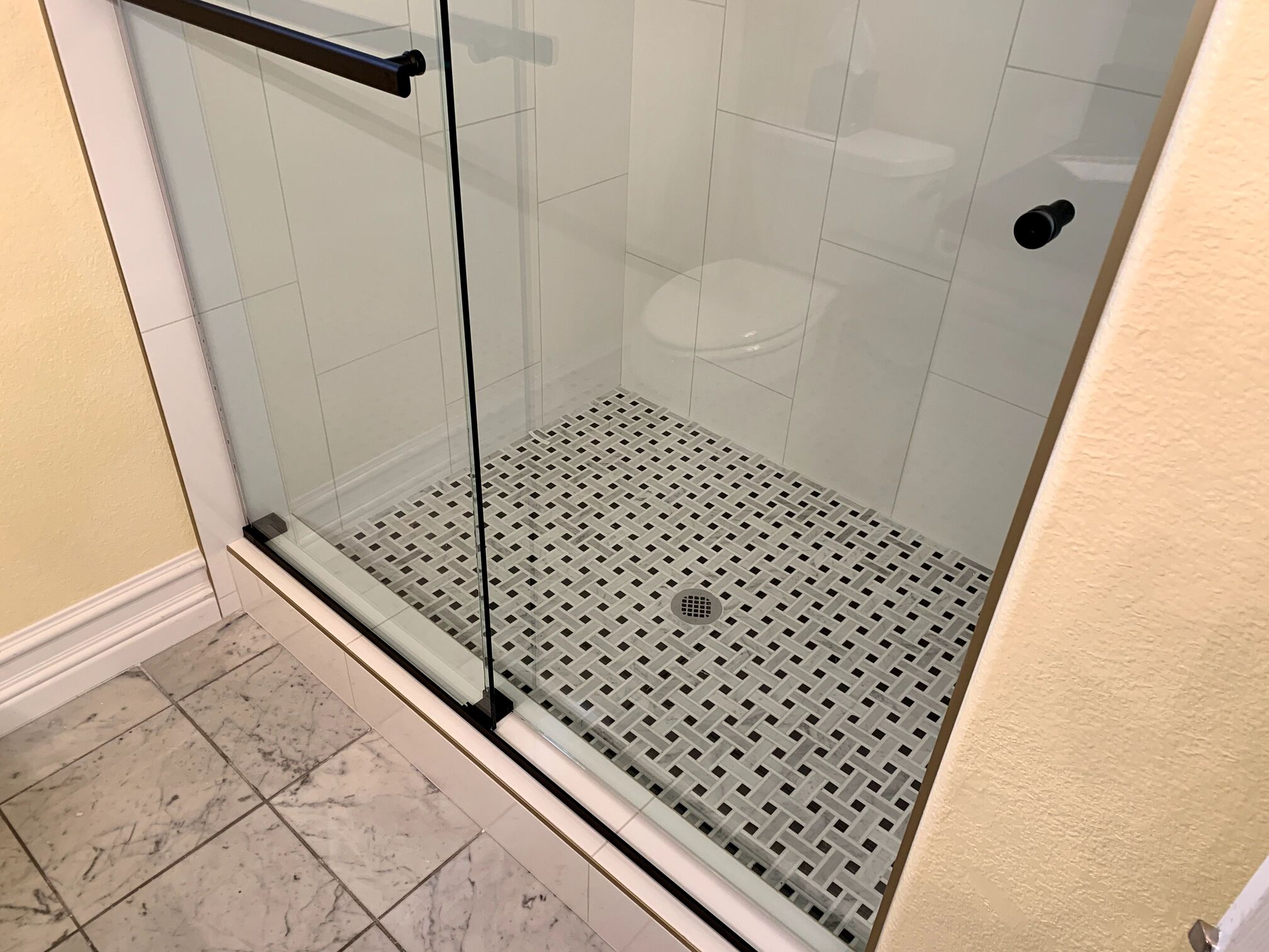 Why Choose Bypass Shower Door? – Shower Doors Las Vegas | A Cutting ...